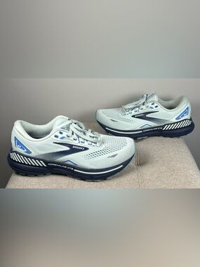 Brooks Adrenaline GTS 23 Womens Running Training Shoes Size 8.5 D Blue Green EUC